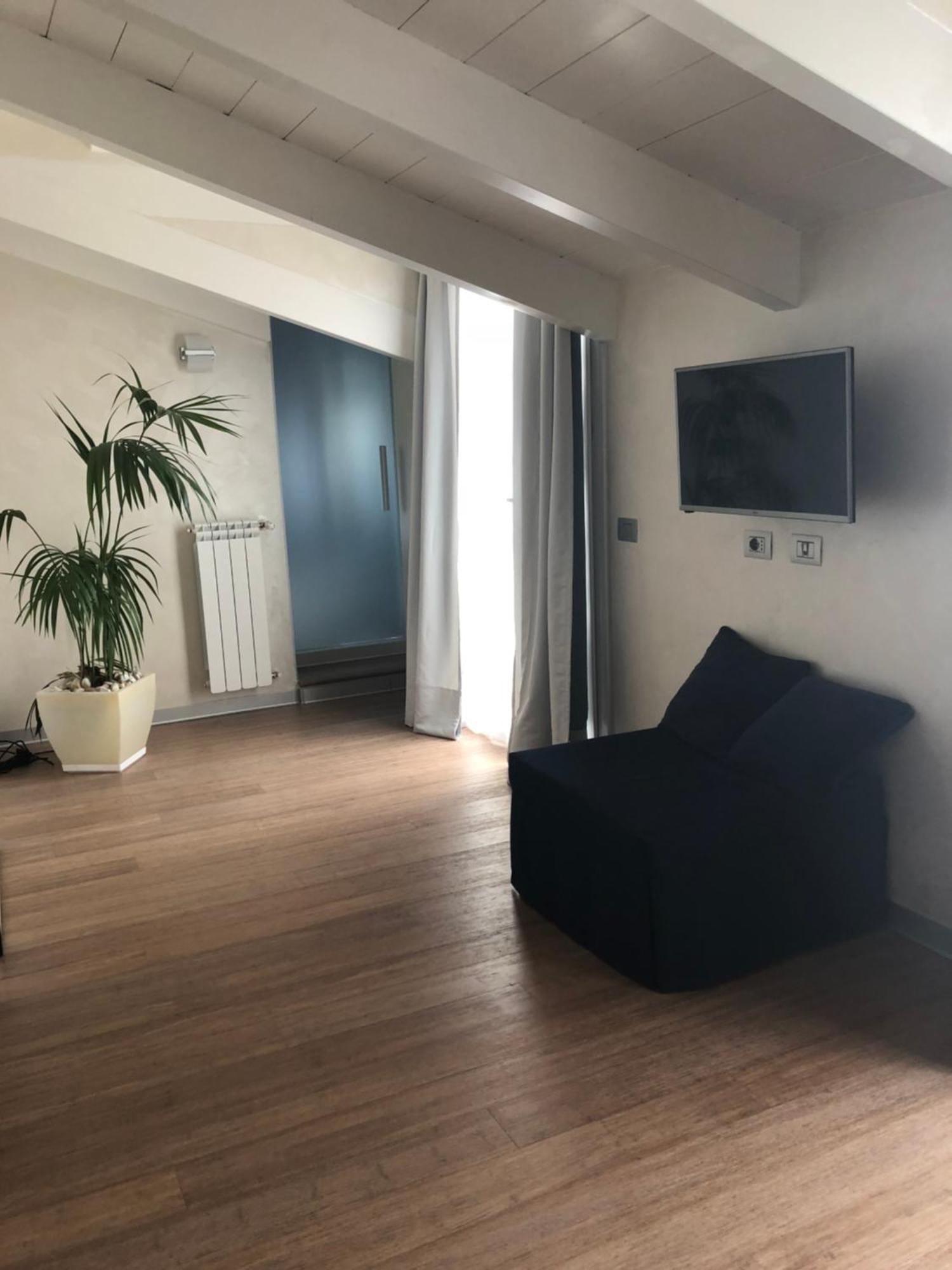 B&B Borgo Marina Бордігера Екстер'єр фото