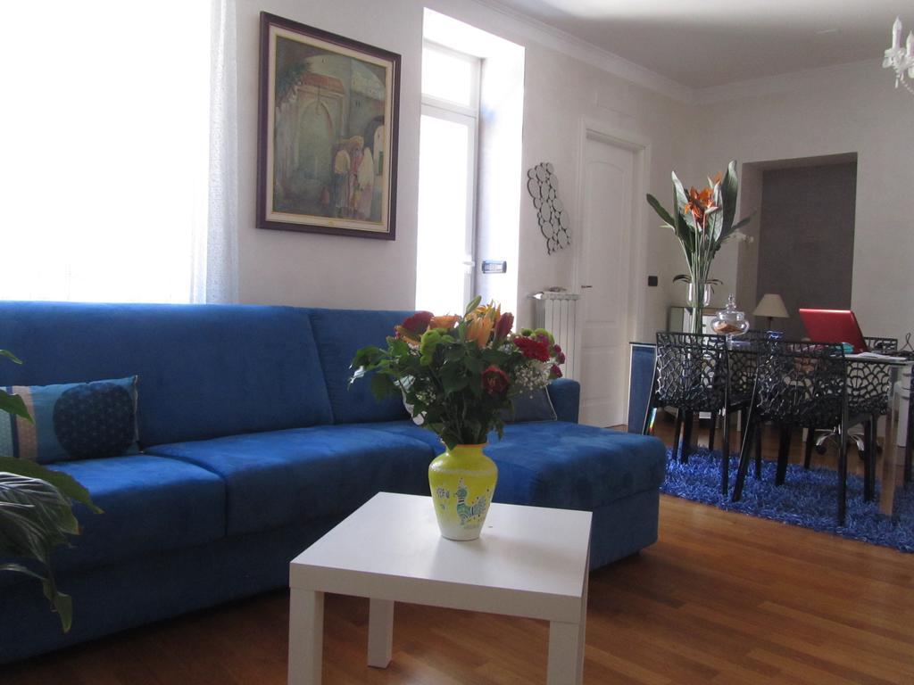 B&B Borgo Marina Бордігера Екстер'єр фото