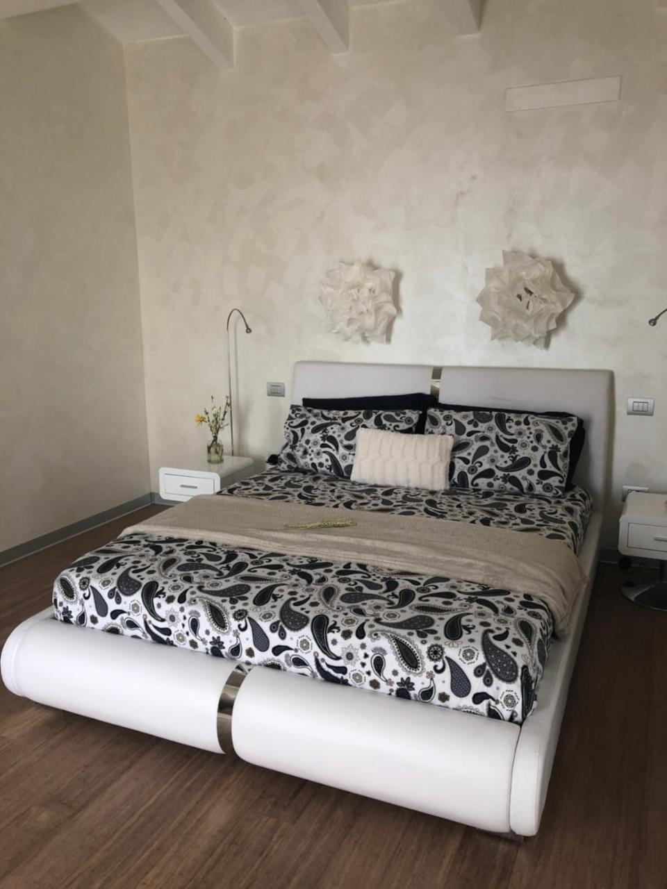 B&B Borgo Marina Бордігера Екстер'єр фото