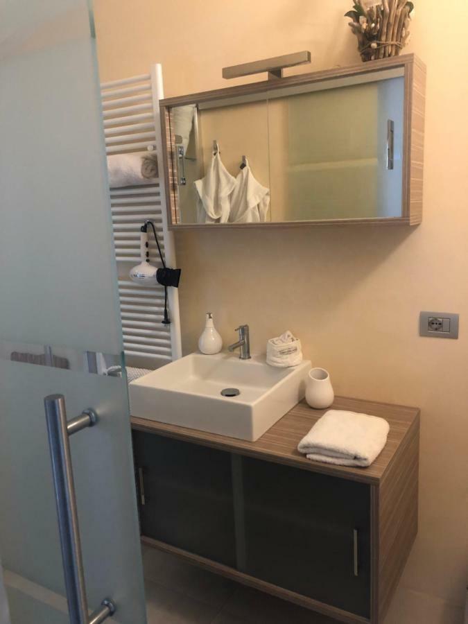 B&B Borgo Marina Бордігера Екстер'єр фото